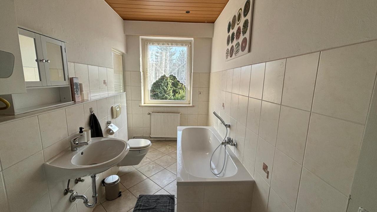 Bitterfelder Cityapartment Im Dichterviertel Eksteriør billede